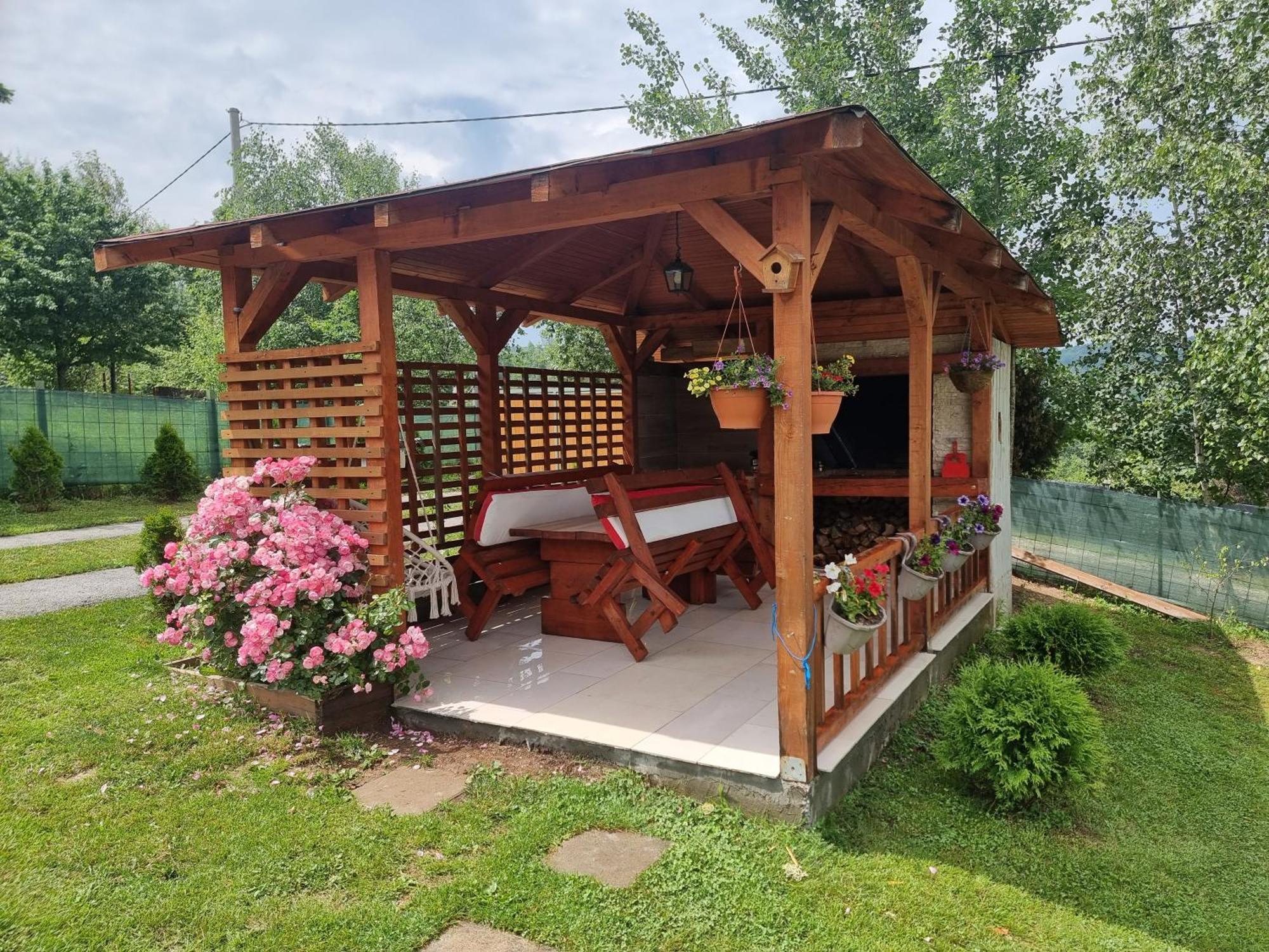 Mountain House Brutusi 17 Bjelasnica Trnovo Bih Exterior foto